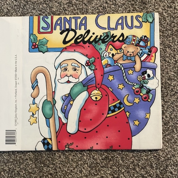 2 Non-Sew Daisy Kingdom Iron-On Transfers On Santa - Picture 4 of 4